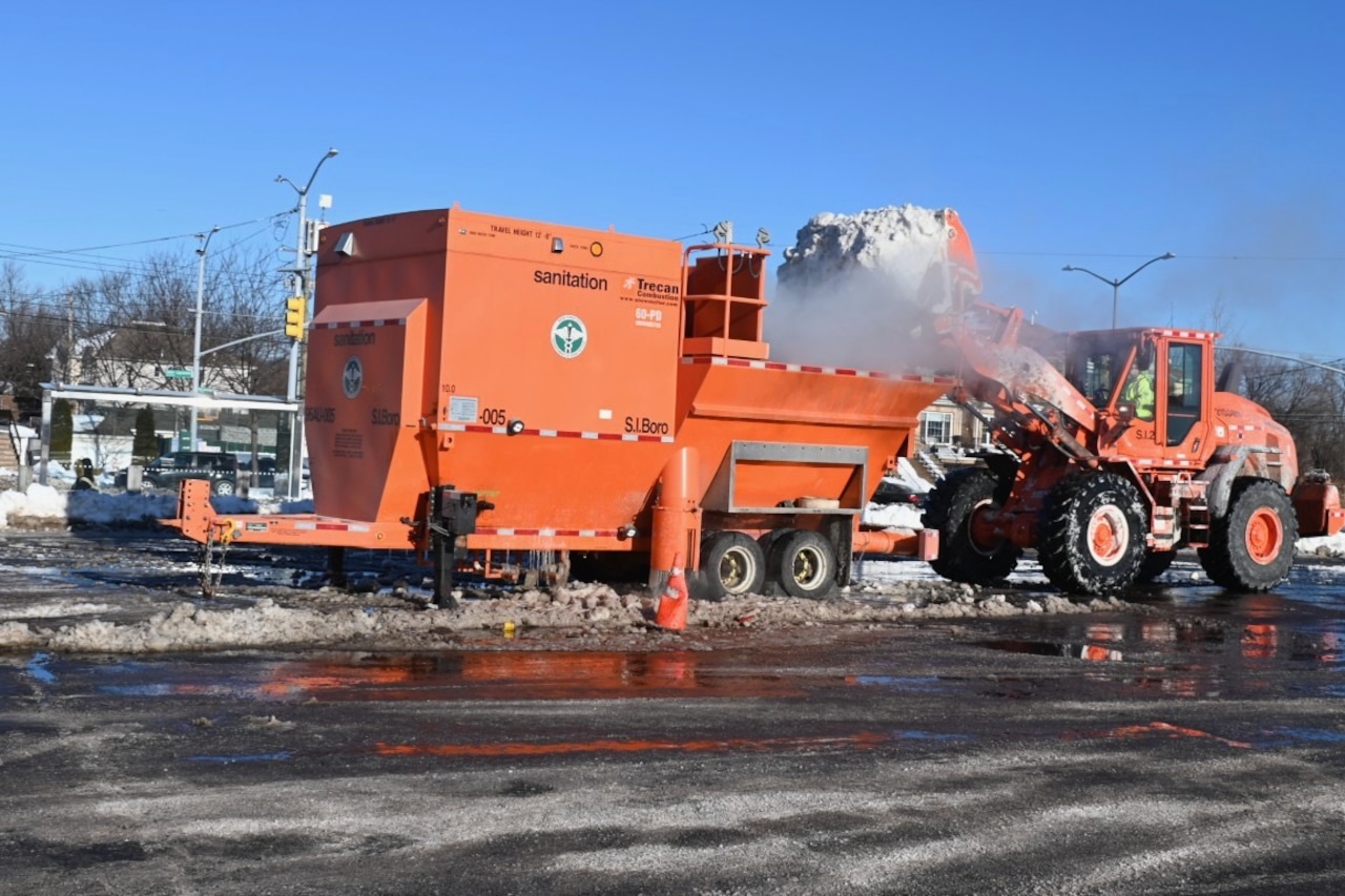 City Sanitation Department melts snow