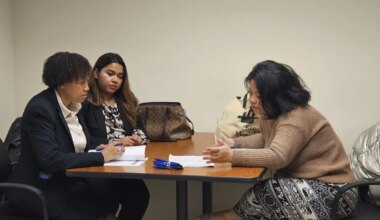 Attys and law students offer free legal services at Queens Civil Court — Queens Daily Eagle