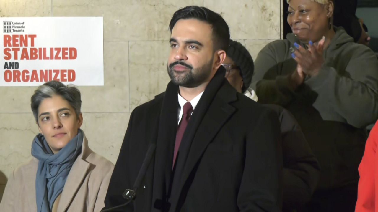 Along with the housing executive orders, Mamdani also signed orders on how his team will operate in City Hall. (Spectrum News NY1)