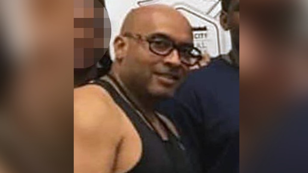 Gunman who killed sister in Bronx murder-suicide had been accused of not caring for aging mother