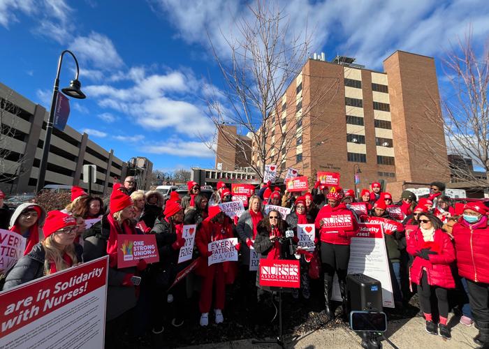 15,000 nurses began the largest strike in NYC history (VIDEO)