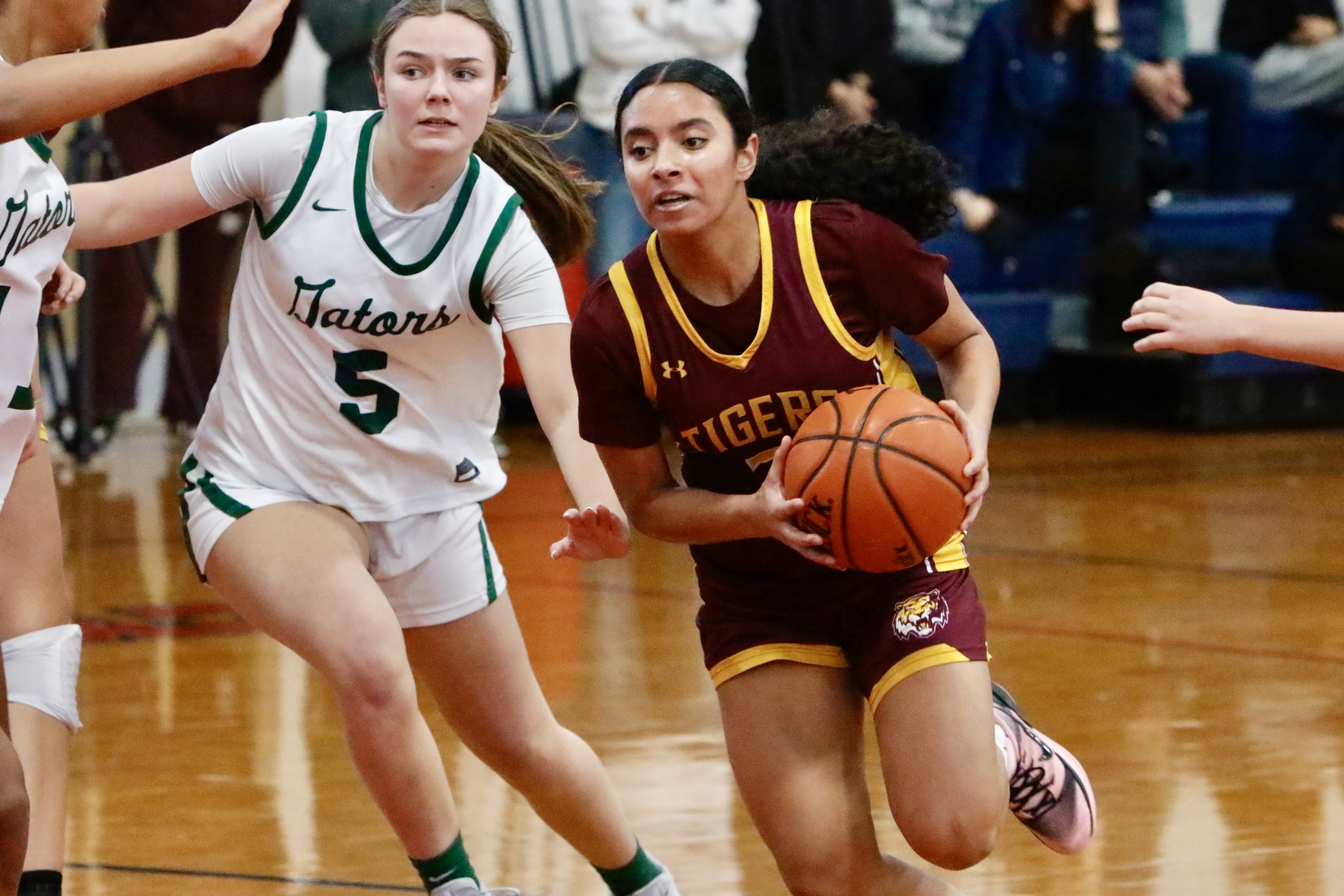 Staten Island Academy's Alyssa Lopez looks to get to the cup during a Borough President's Cup matchup vs. Notre Dame Academy on Jan. 24, 2026.