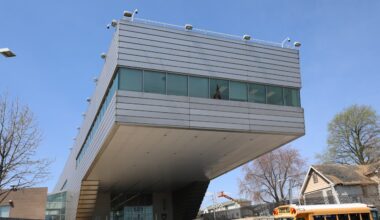 Staten Island raid: Gun in fridge, drugs in attic in Mariners Harbor home, police say