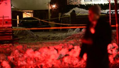 Driver rams vehicle into Brooklyn’s Chabad Lubavitch headquarters; motive under investigation – amNewYork