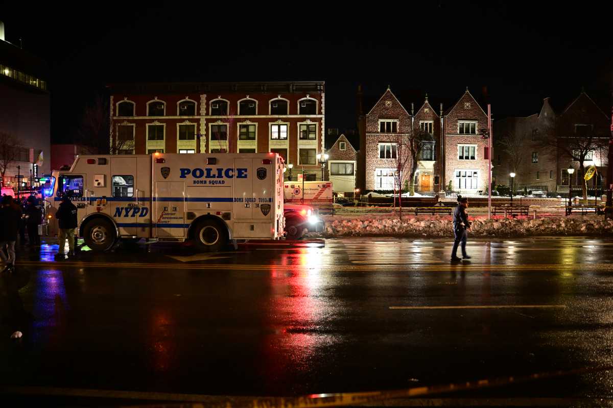 New York officials react to possible antisemitic crash attack at Chabad Lubavitch headquarters