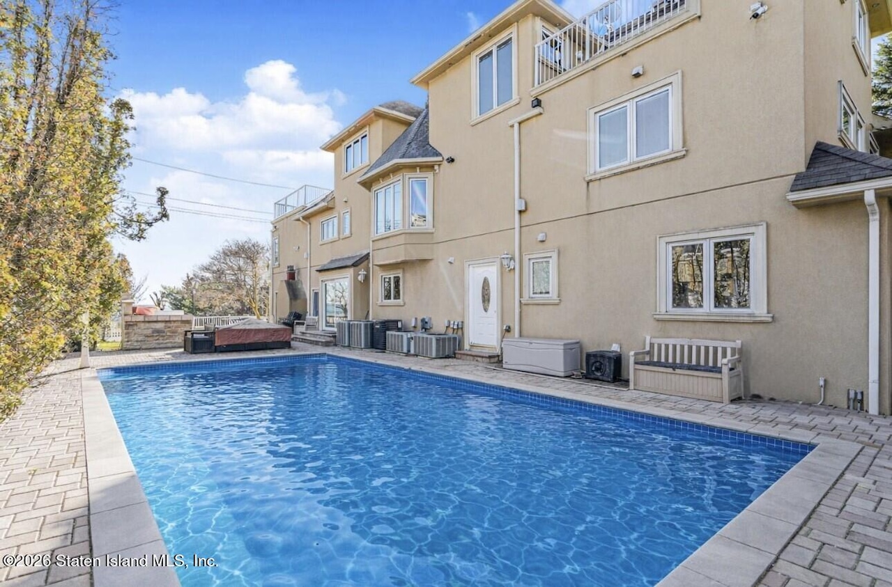 133 Ryan Place, Annadale