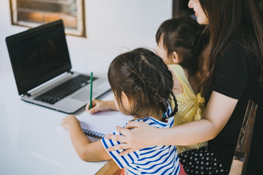 NYC schools to close Monday due to snowstorm, shift to remote learning