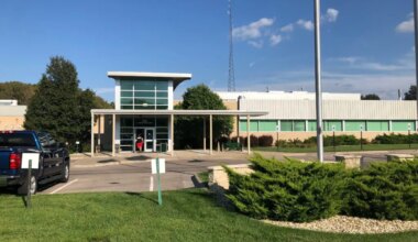 Two Manhattan residents arrested in separate cases involving battery of officers