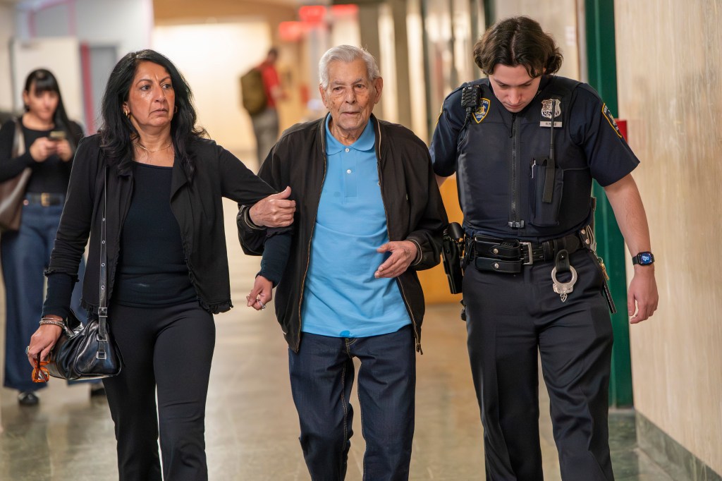 101-year-old Antonio Ruas, center, testified that Hernandez thought he was "going to die" when she decided to spend his money.