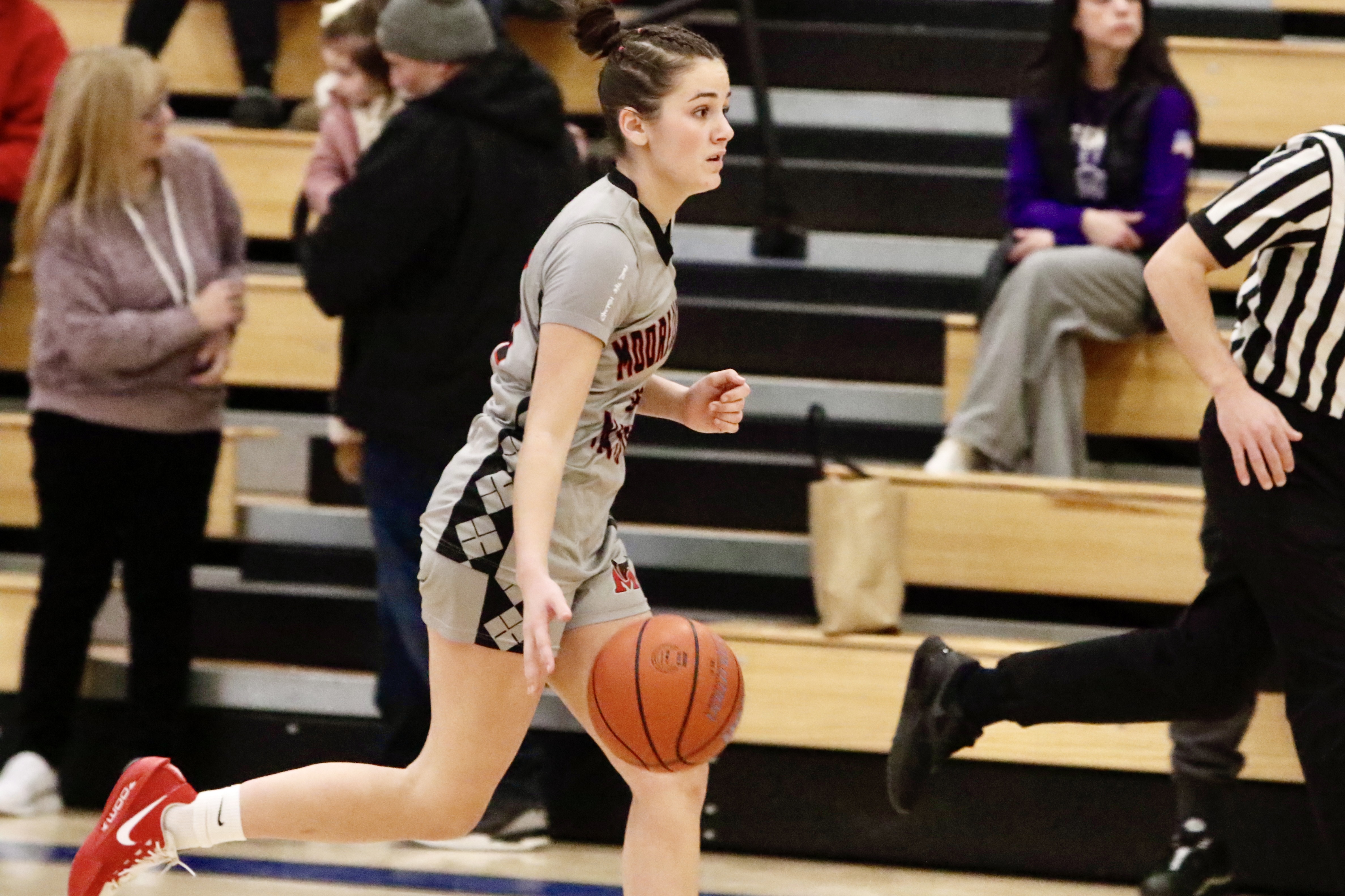 Moore's Emma Costanzo pushes the ball up the floor during a Borough President's Cup matchup against Staten Island Academy on Jan. 29, 2026.