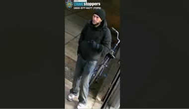 News 12 | Brooklyn | Police search for man responsible for stabbing in Crown Heights