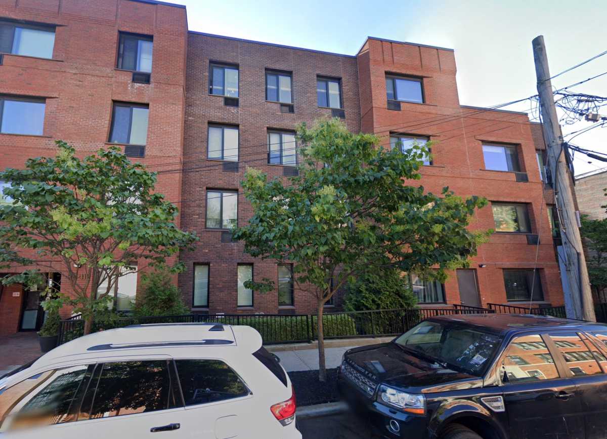 apartment building where queens man was shot dead