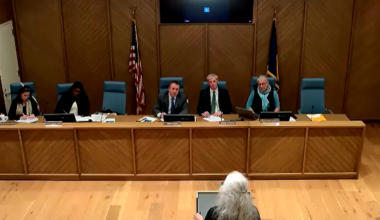 Marilyn Hoyt address the trustees.