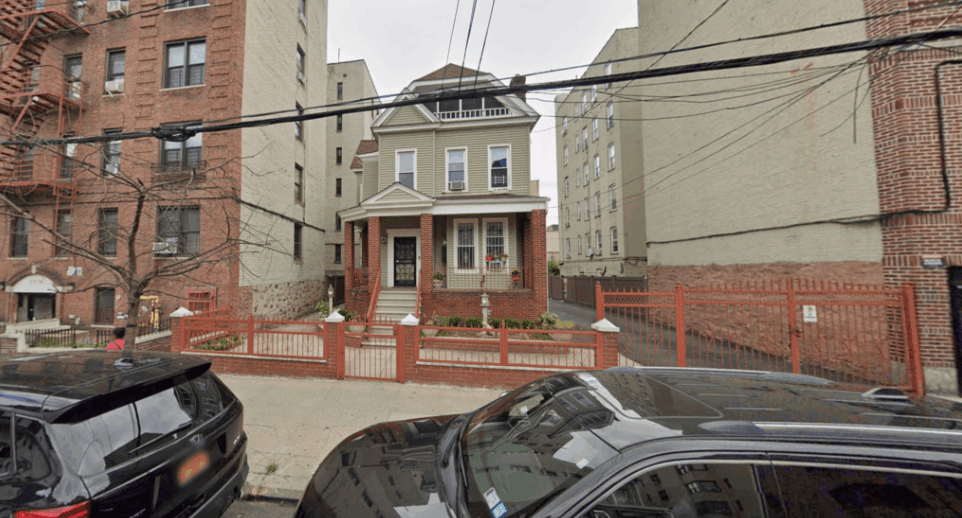 Bedford Park: Building Applications Filed with DOB for New 6-Story Building at 2968 Valentine Ave