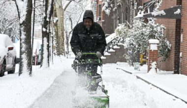 Brooklyn prepares for New York City’s largest winter storm in years, with up to a foot of snow predicted • Brooklyn Paper