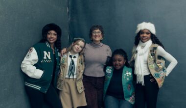 Prince Harry & Meghan's Sundance Doc Stars Girl Scouts 'Cookie Queens'