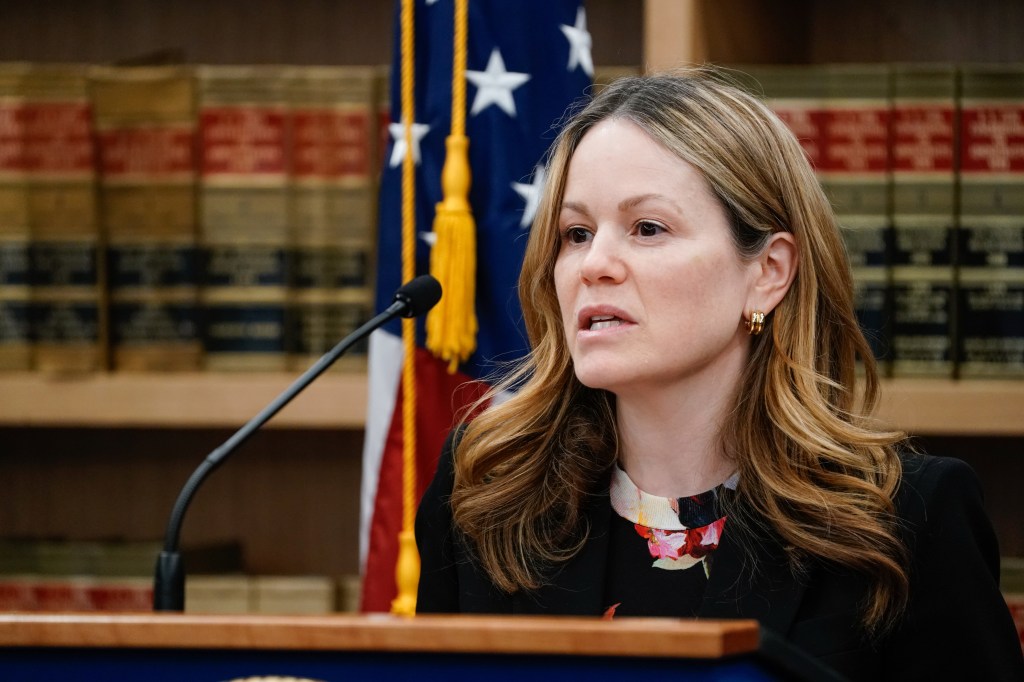 Mamdani should keep DOI Commissioner Jocelyn Strauber