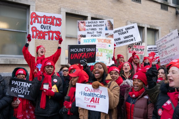 Striking nurses rally outside Mt. Sinai Morningside Monday, January 19, 2026 in New York, New York. (Barry Williams/ New York Daily News)