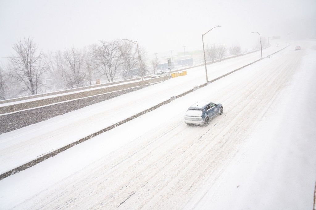 PHOTOS: Winter storm hits NYC