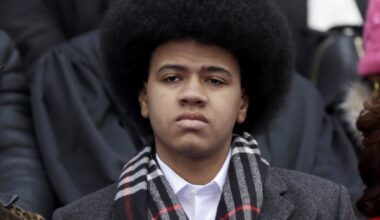 Former mayor's son Dante de Blasio among dozens arrested at Manhattan anti-ICE hotel protest