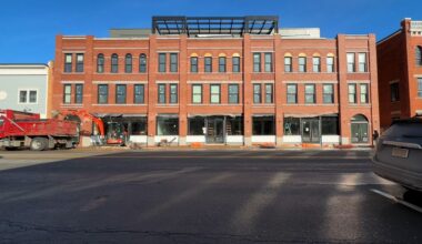 Hamilton apartment complex offers housing options