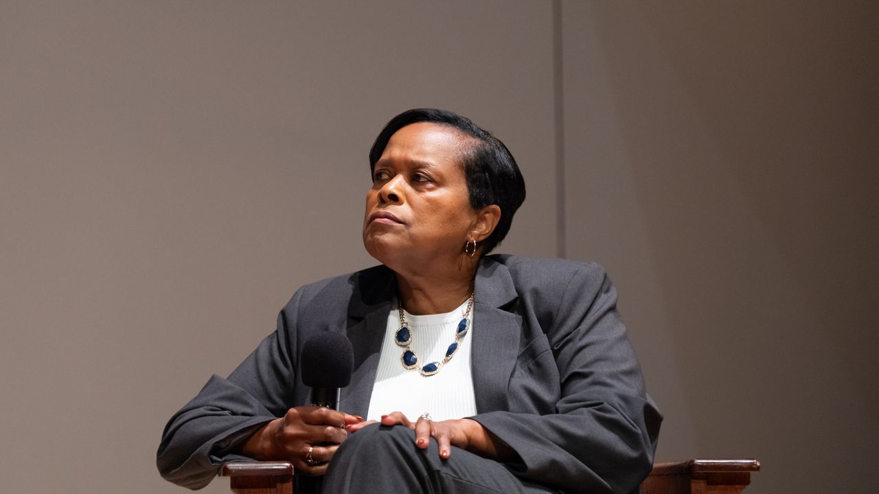 syracuse mayor sharon owens