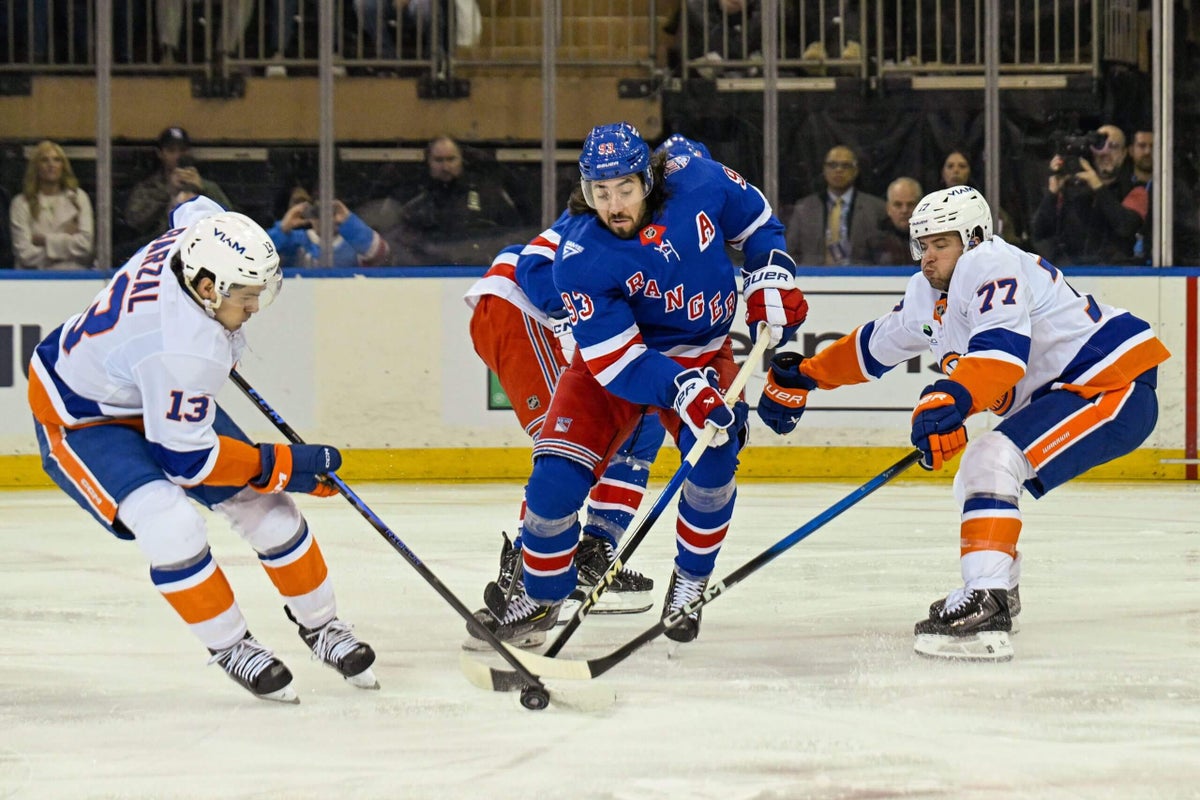 Latest on Artemi Panarin as Rangers suffer season series sweep to Islanders