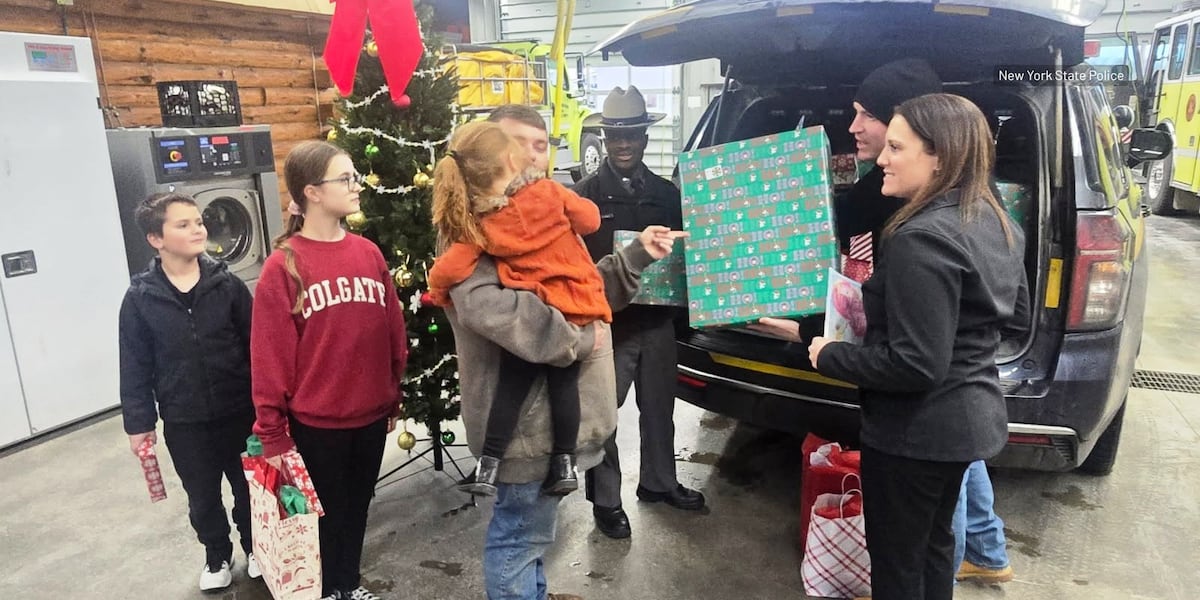 New York State Police deliver gifts to children who lost mother in fatal crash