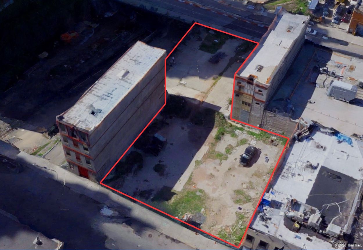 Vacant lot between W37th and W38th Streets on the Far West Side