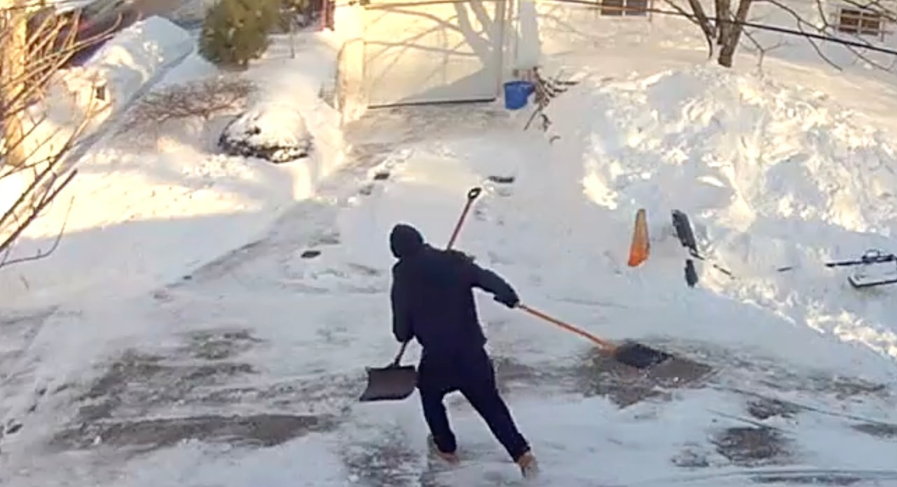 Staten Island homeowner digging for answers after snow shovels are stolen