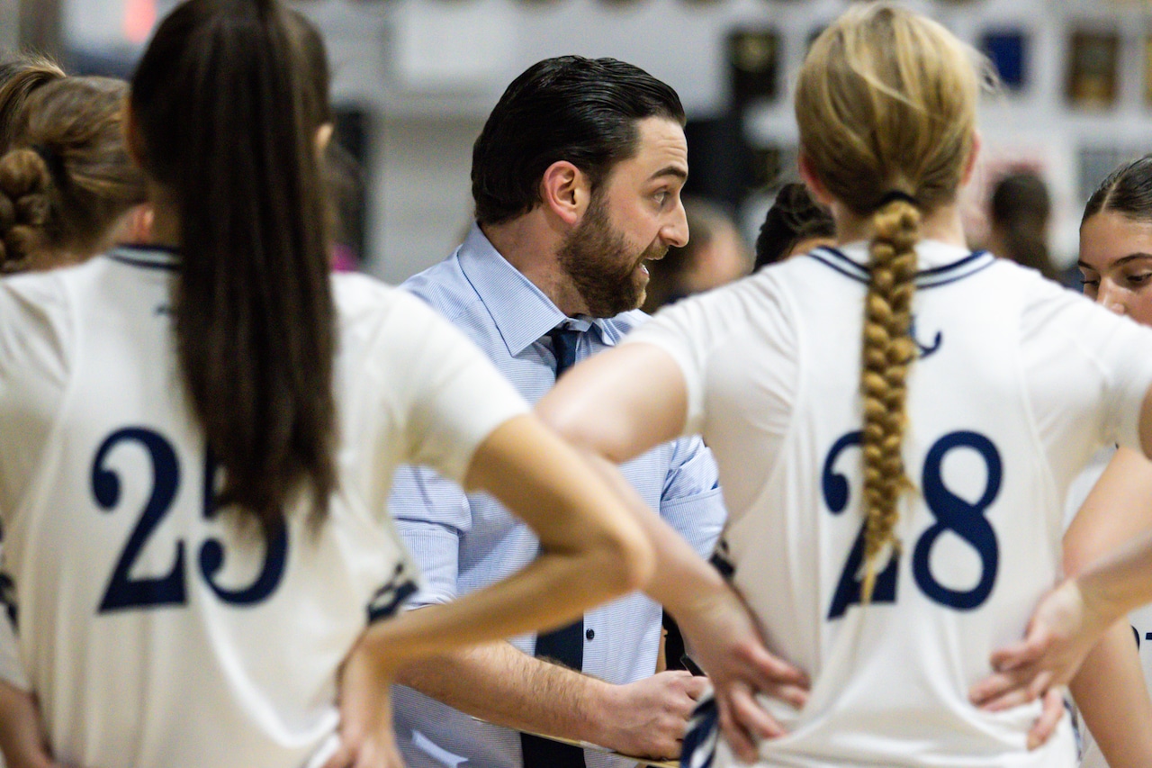 Xaverian comes from behind to down Sea, 55-51