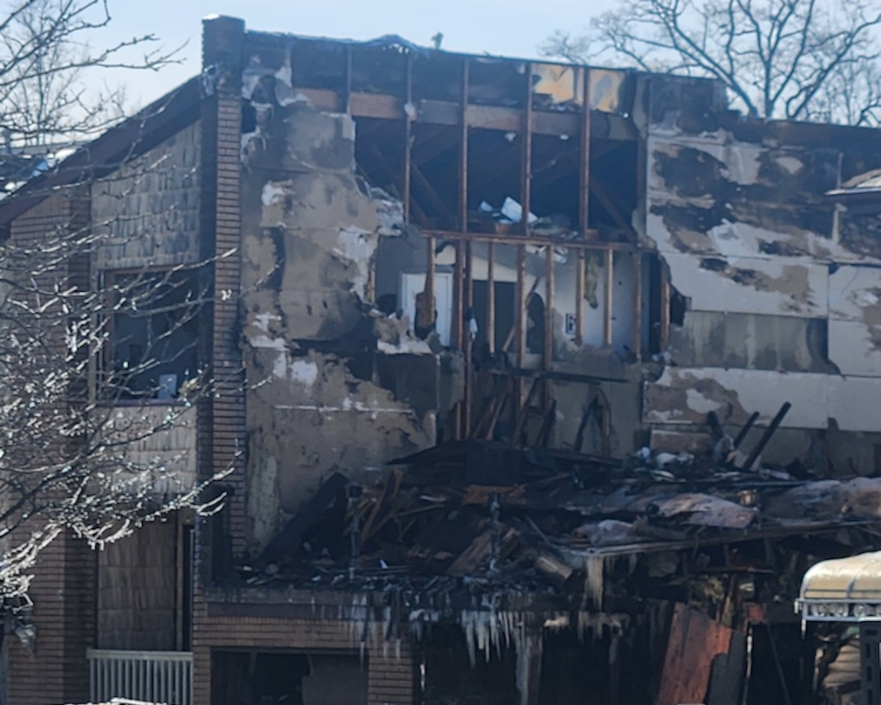 2 homes heavily damaged in Staten Island fire, families displaced; here’s how you can help