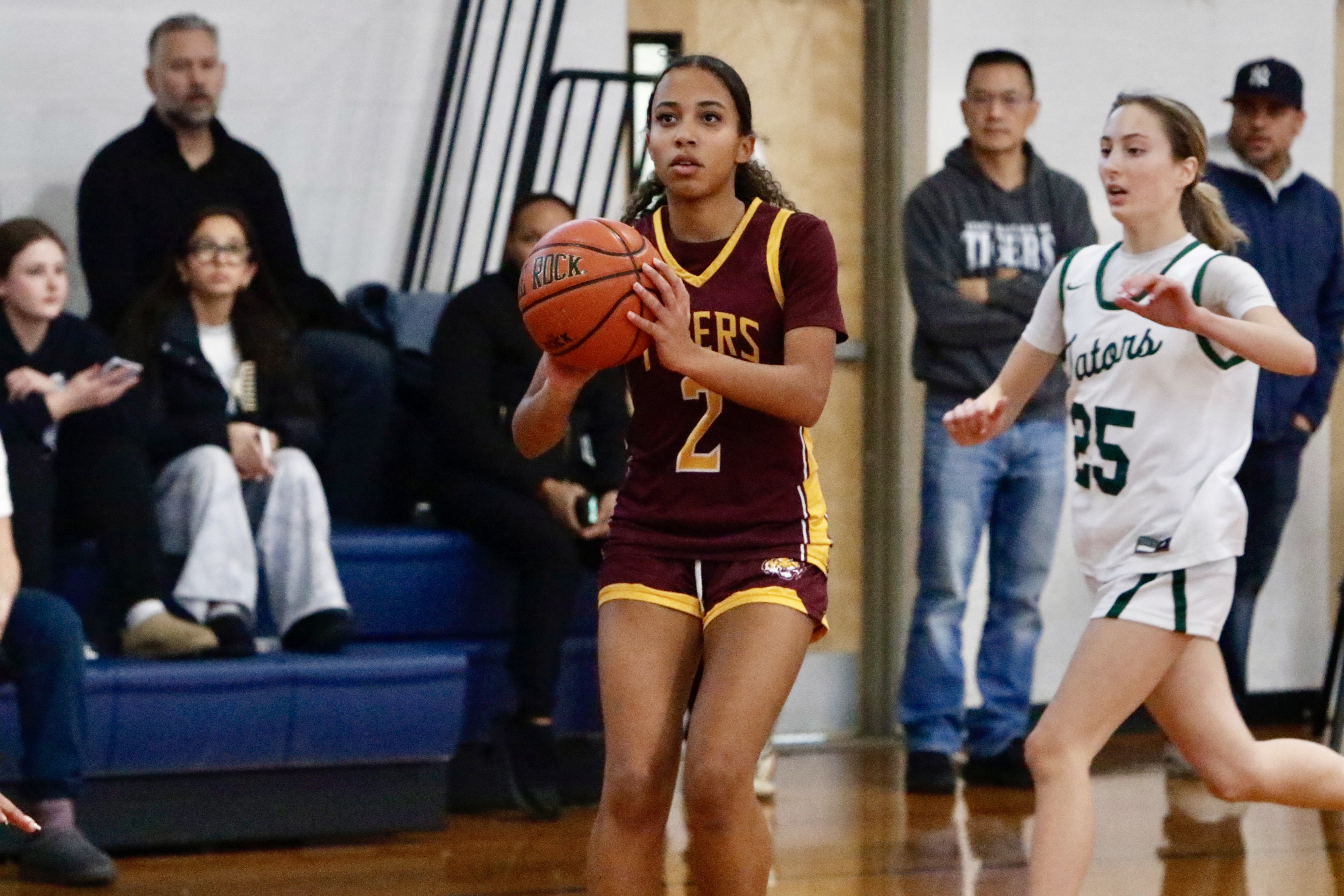 Staten Island Academy's Rita Moschella lines up a shot during a Borough President's Cup matchup vs. Notre Dame Academy on Jan. 24, 2026.