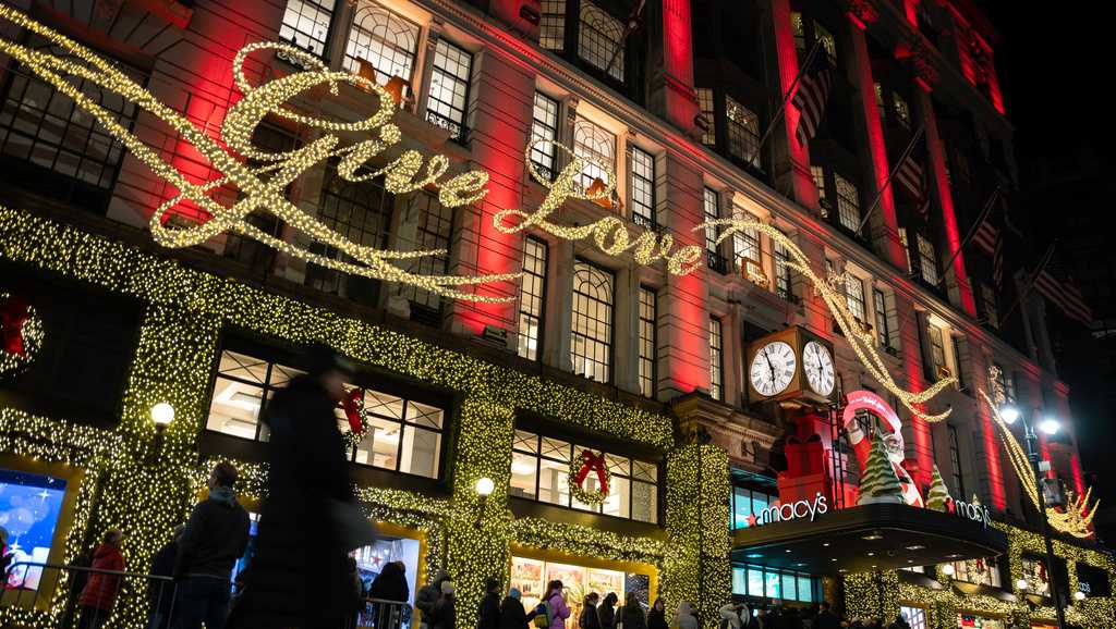 Mental health evaluation ordered for woman accused of stabbing tourist in Manhattan Macy's