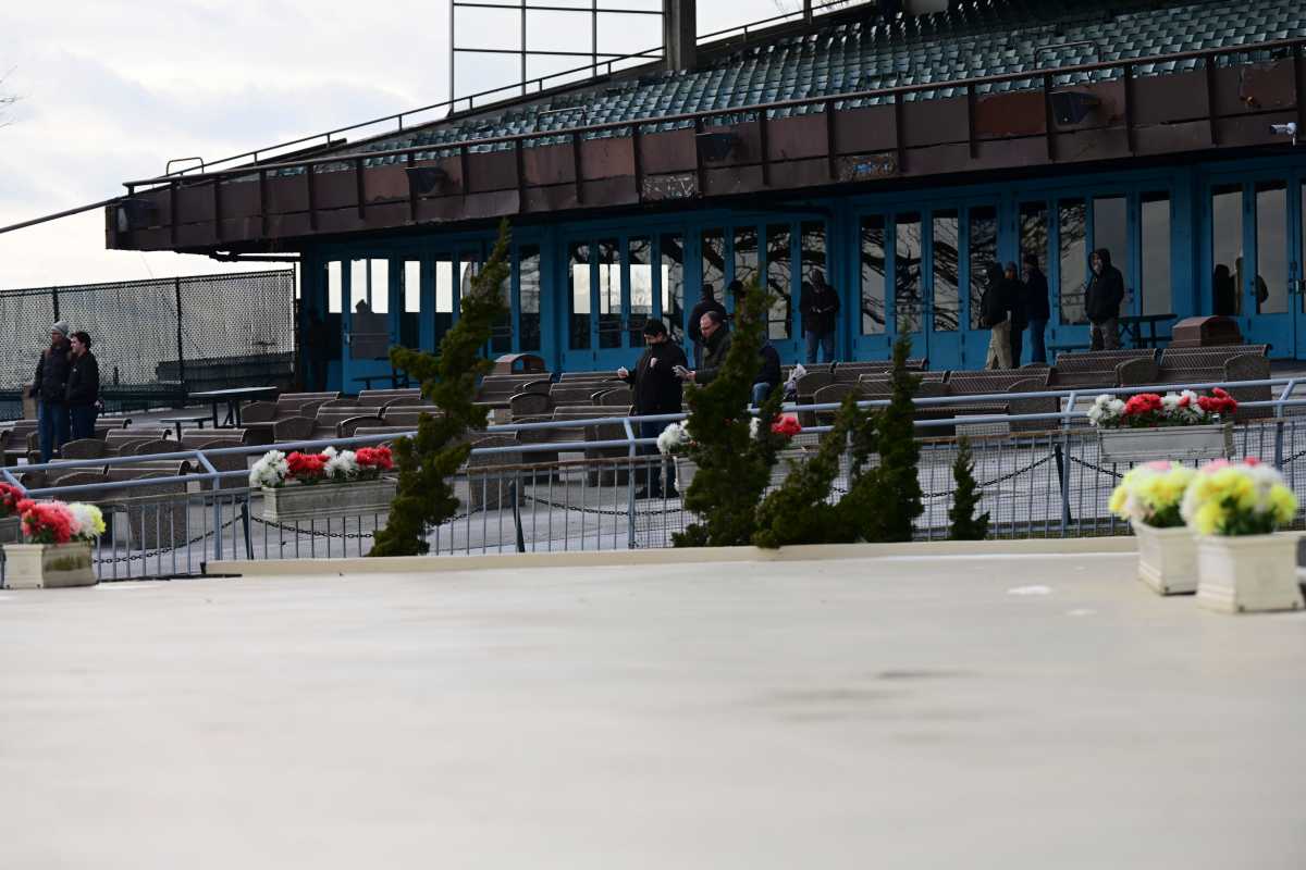 Aqueduct Racetrack grandstand