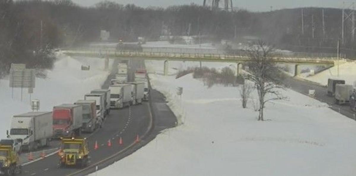 Major Accident shuts down I-90 In New York State