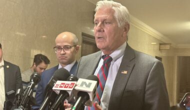 Immigration debate to shape N.Y. gubernatorial battle