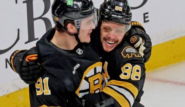 Bruins' show goes on in New York