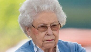 Queen Elizabeth II's 3-word response to royal rule-breakers