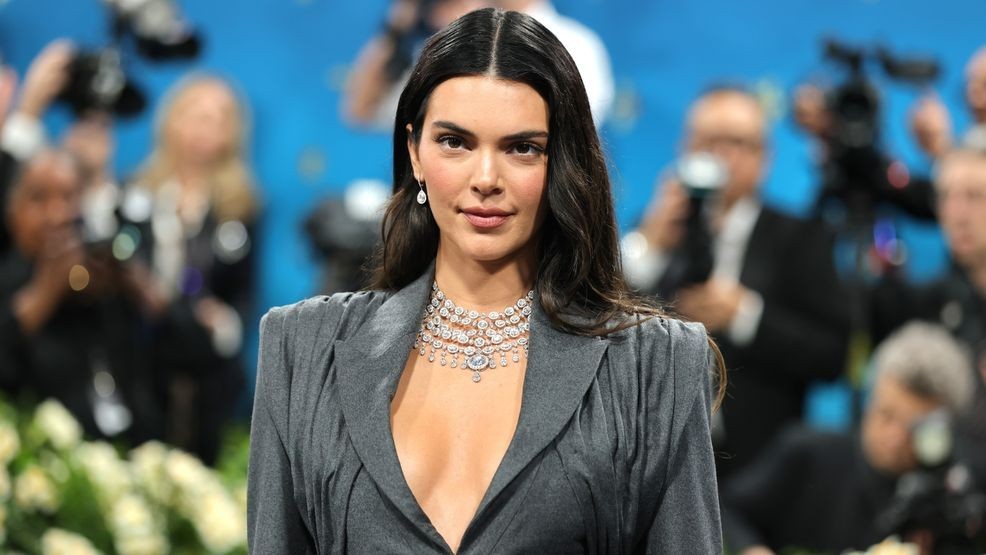 NEW YORK, NEW YORK - MAY 05: Kendall Jenner attends the 2025 Met Gala Celebrating "Superfine: Tailoring Black Style" at Metropolitan Museum of Art on May 05, 2025 in New York City.  (Photo by Dia Dipasupil/Getty Images)
