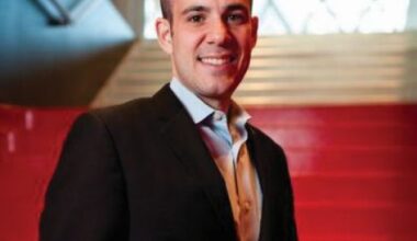 Best New York Speakers | Hire #1 NYC Keynote Scott Steinberg