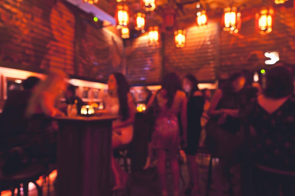 The head of the New York State Restaurant Association applauded the proposal. bennnn – stock.adobe.com