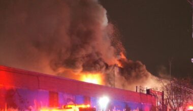9 hurt as massive Queens tire shop fire spreads to apartments above