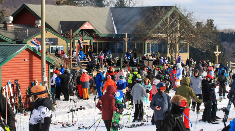 Group of skiers on Mount Snow