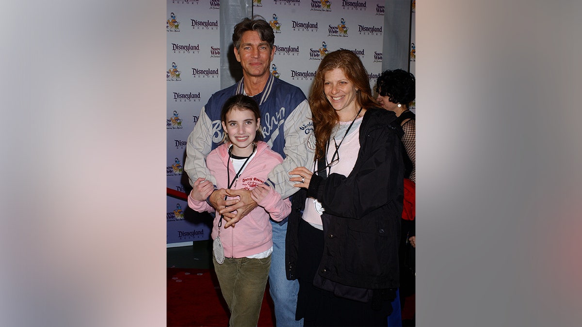 Eric Roberts, daughter Emma and wife Eliza at the Los Angeles premiere of "Snow White - An Enchanting New Musical" in February 2004.