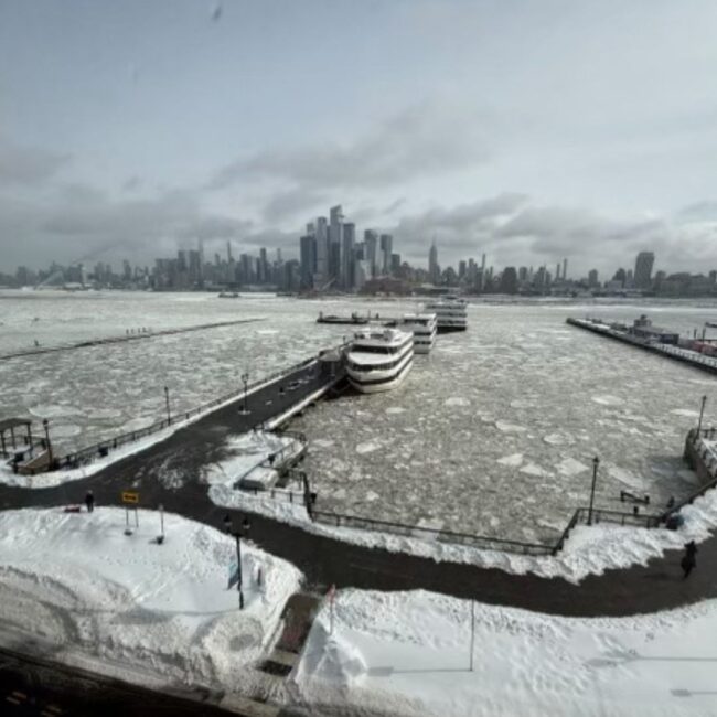 frozen hudson river 2026 