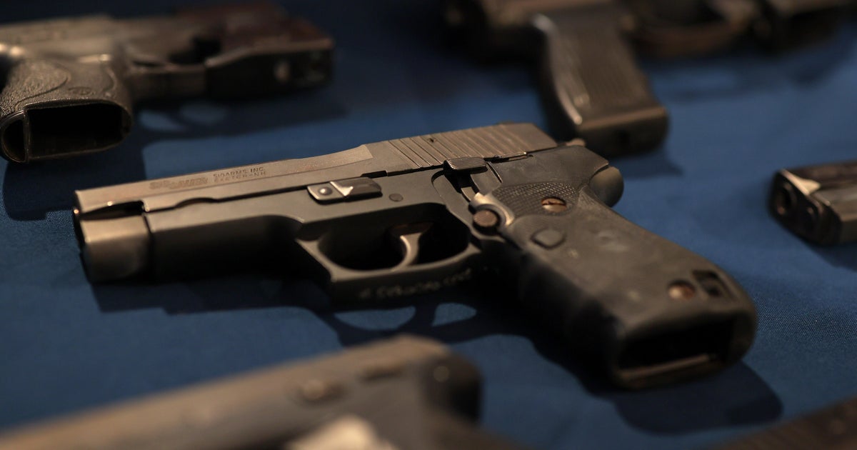 2 teens bring loaded guns to NYC schools, police say