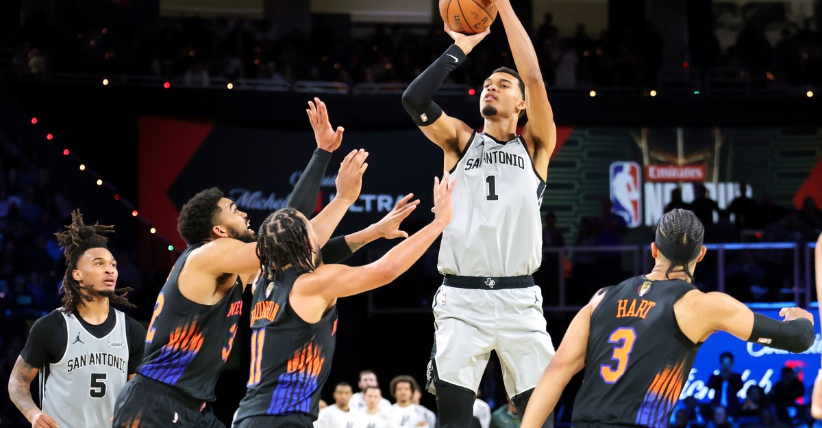It’s time for Basketball: San Antonio Spurs vs New York Knicks