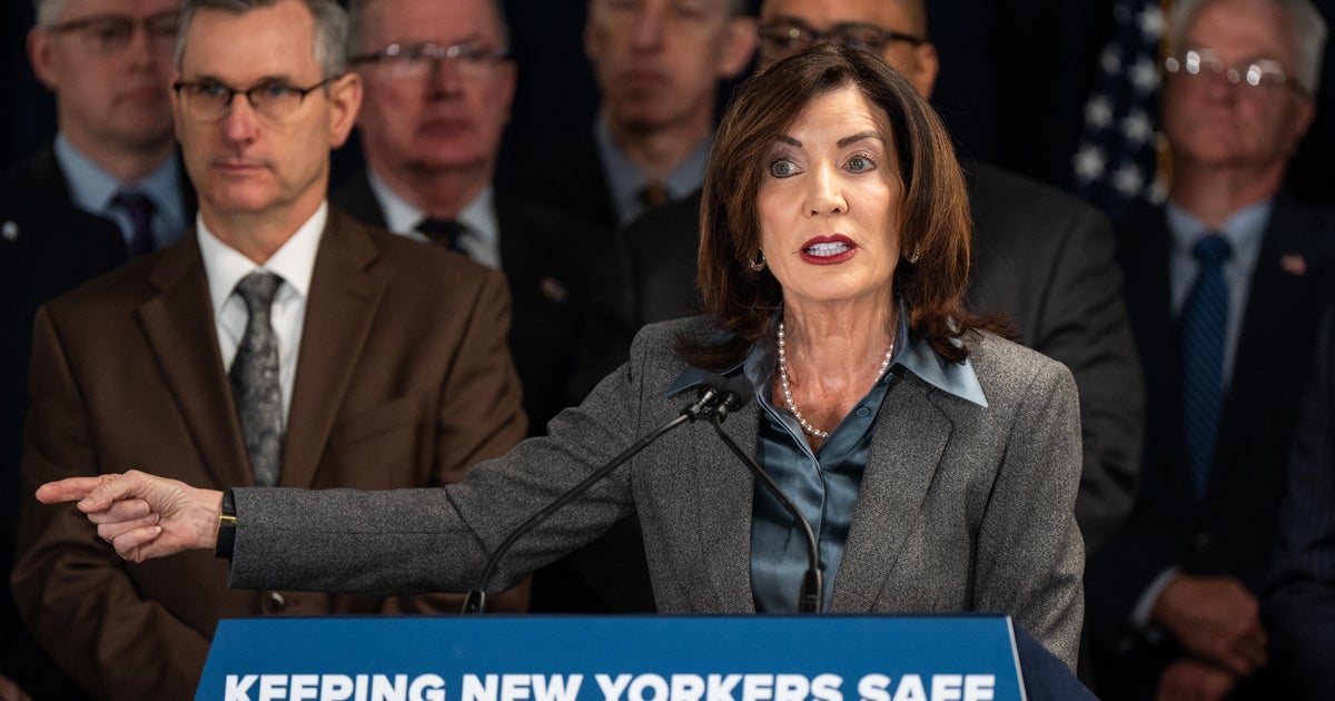 N.Y. Gov. Kathy Hochul blasts ICE in push to ban local police cooperation