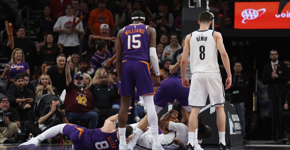 Brooklyn Nets overcome by Phoenix Suns in wild finish, lose 106-102